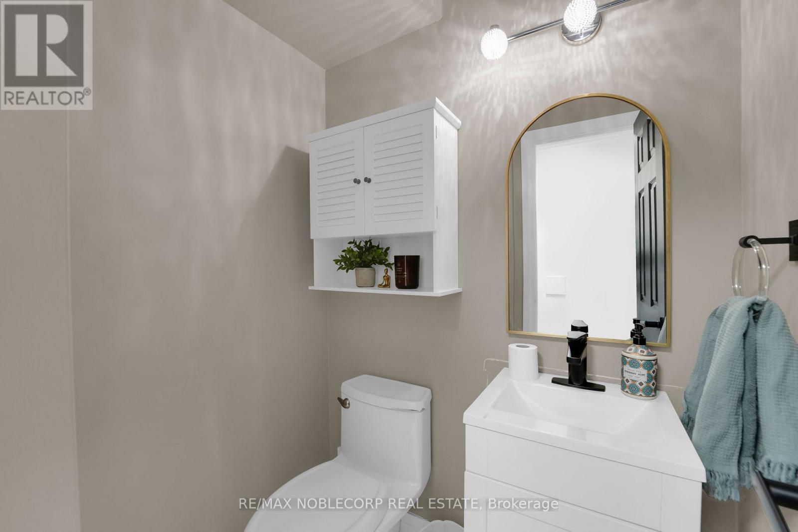 115 ELGIN DRIVE - 7
