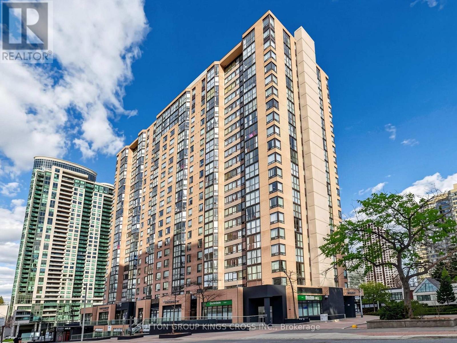 #706 265 ENFIELD PLACE - 1