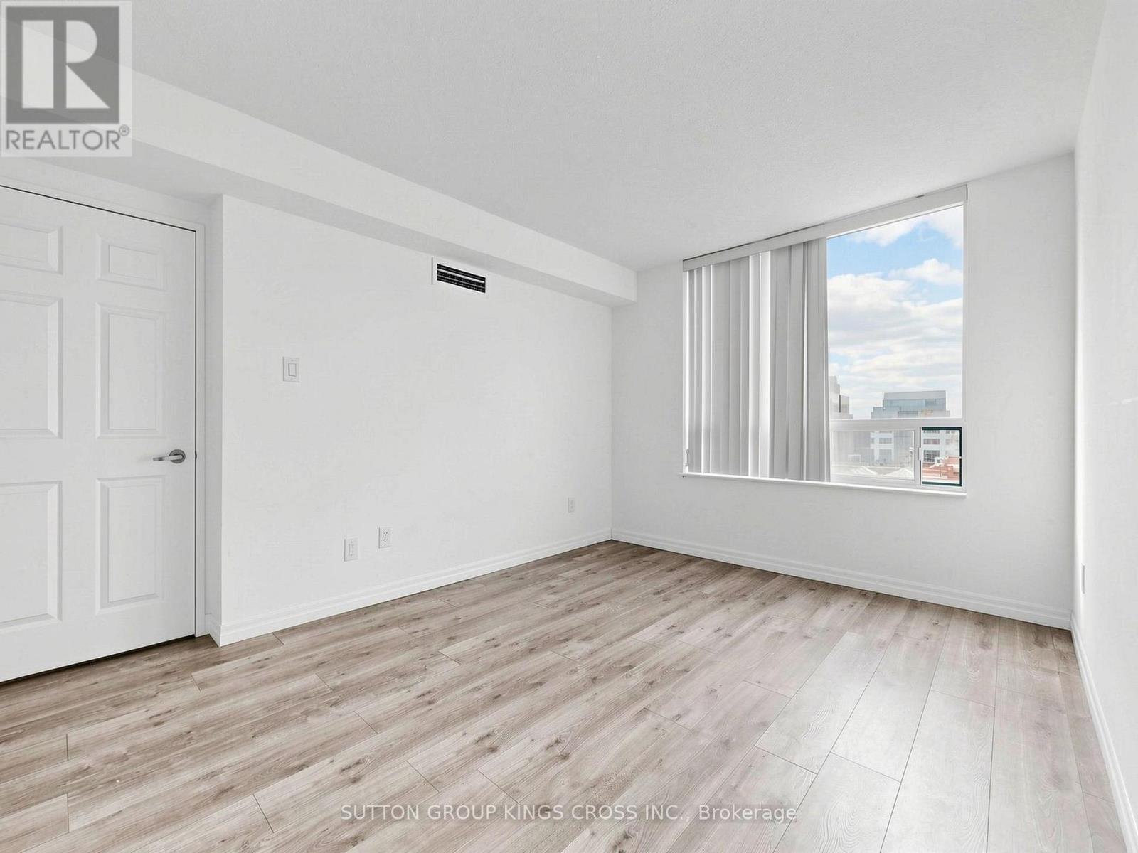 #706 265 ENFIELD PLACE - 22