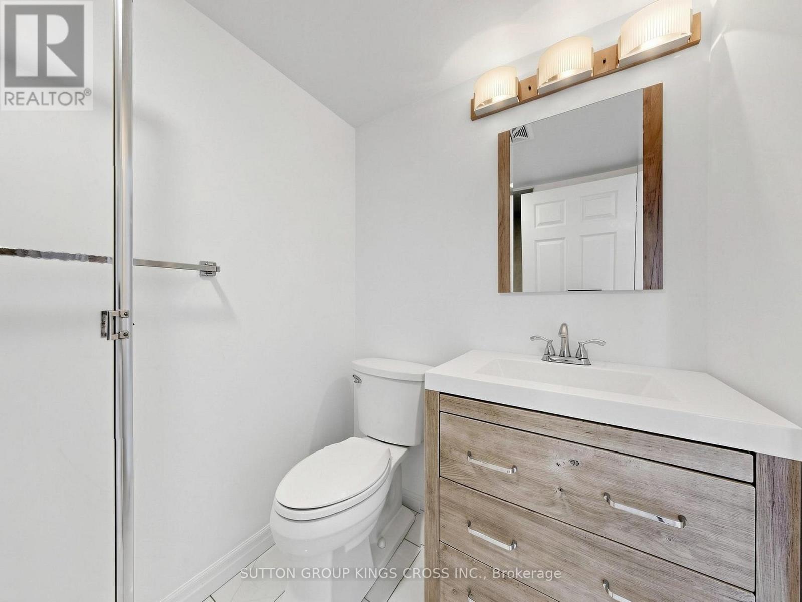 #706 265 ENFIELD PLACE - 33