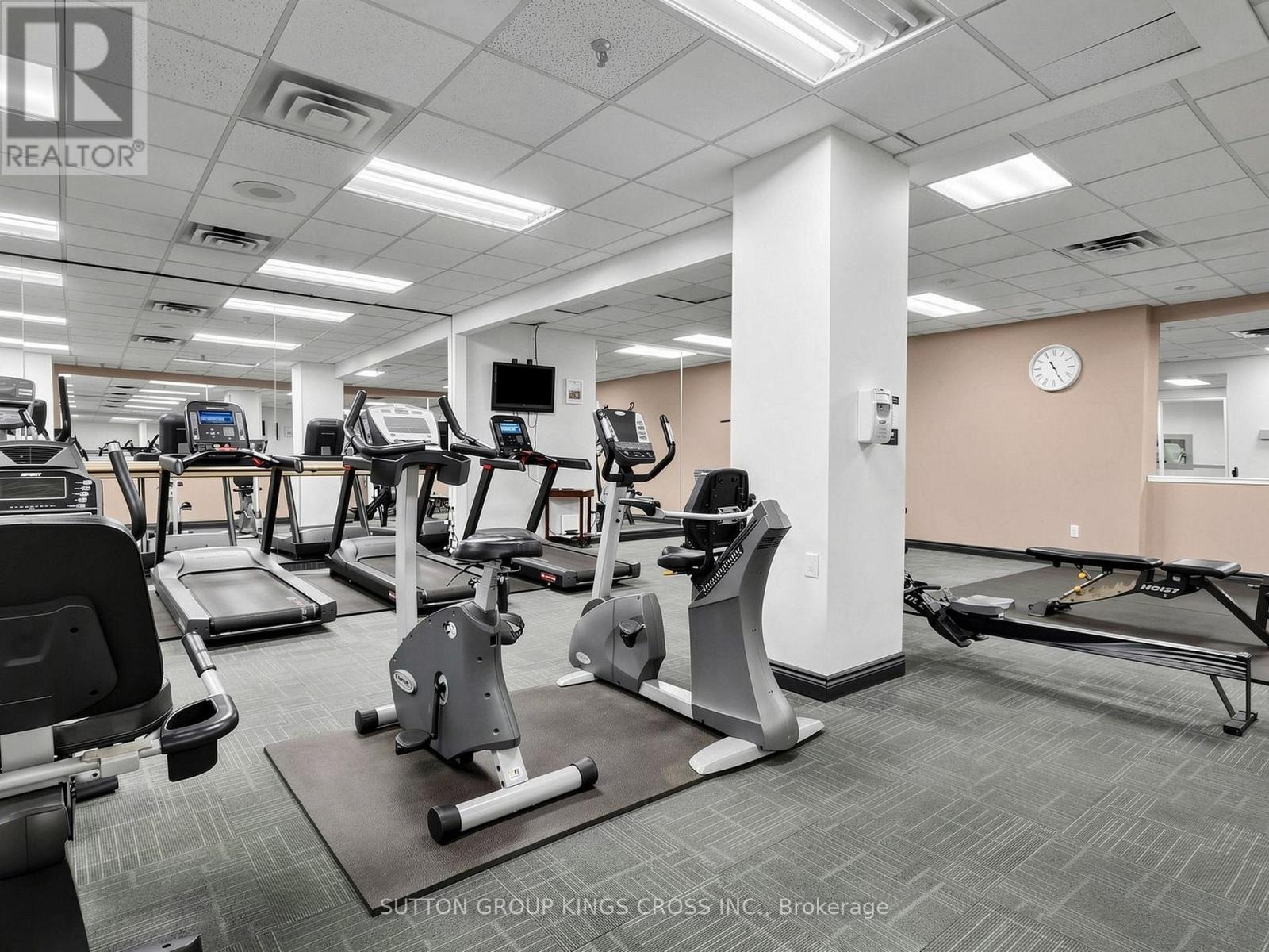 #706 265 ENFIELD PLACE - 42