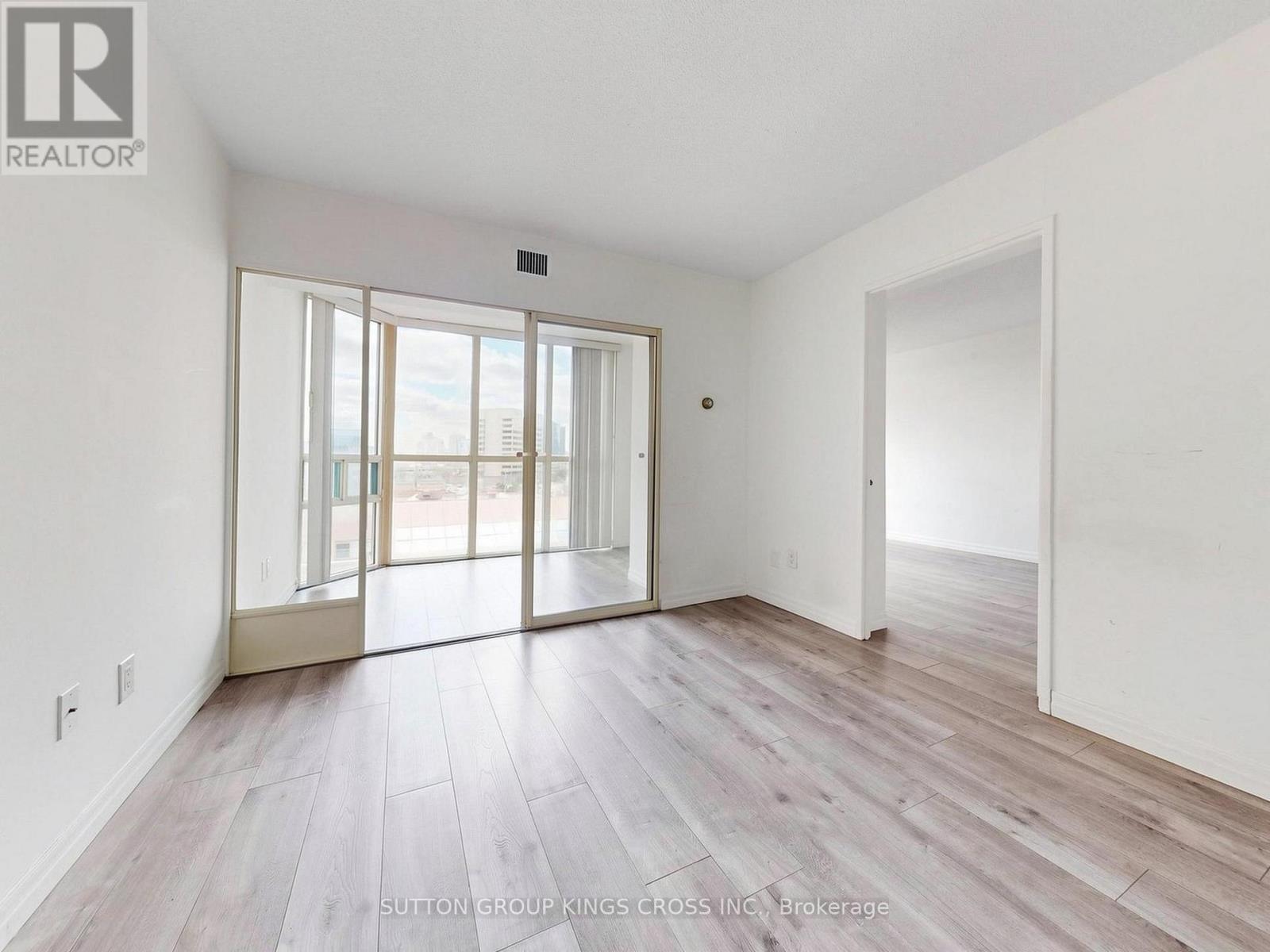 #706 265 ENFIELD PLACE - 9
