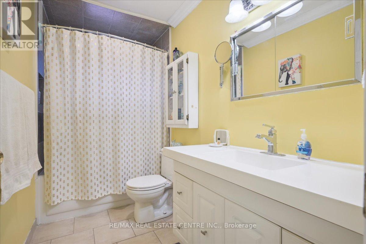 74 MOUNTAINVIEW ROAD S — photo 21