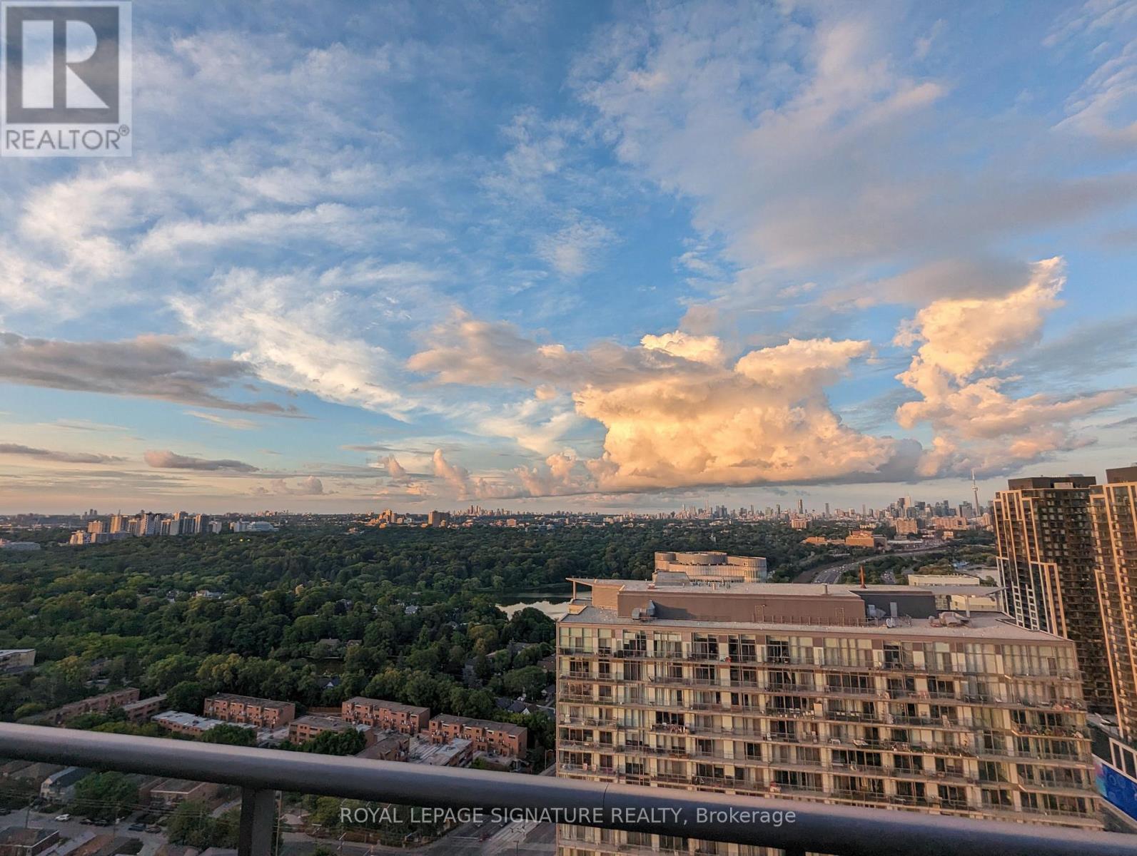 #3513 105 THE QUEENSWAY - 27