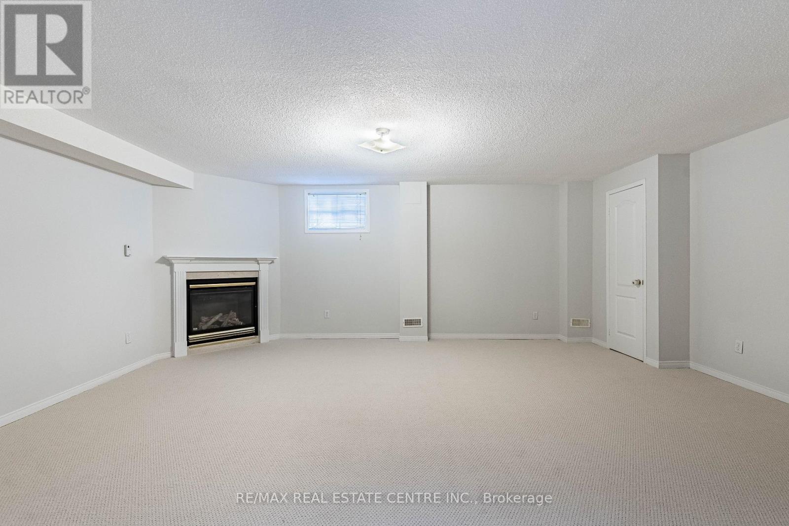 85 - 470 FAITH DRIVE — photo 24