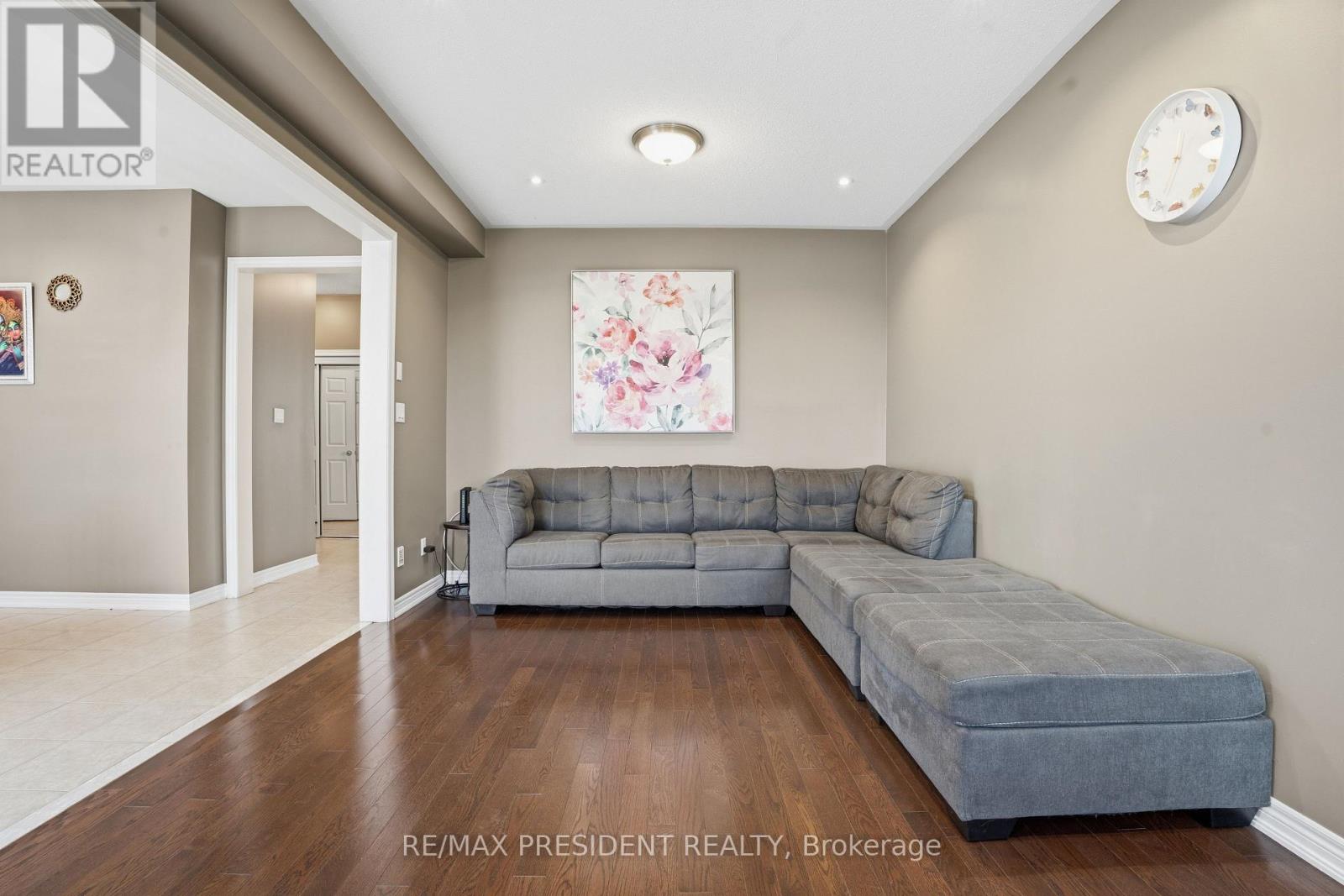 17 MCCARTNEY STREET - 12