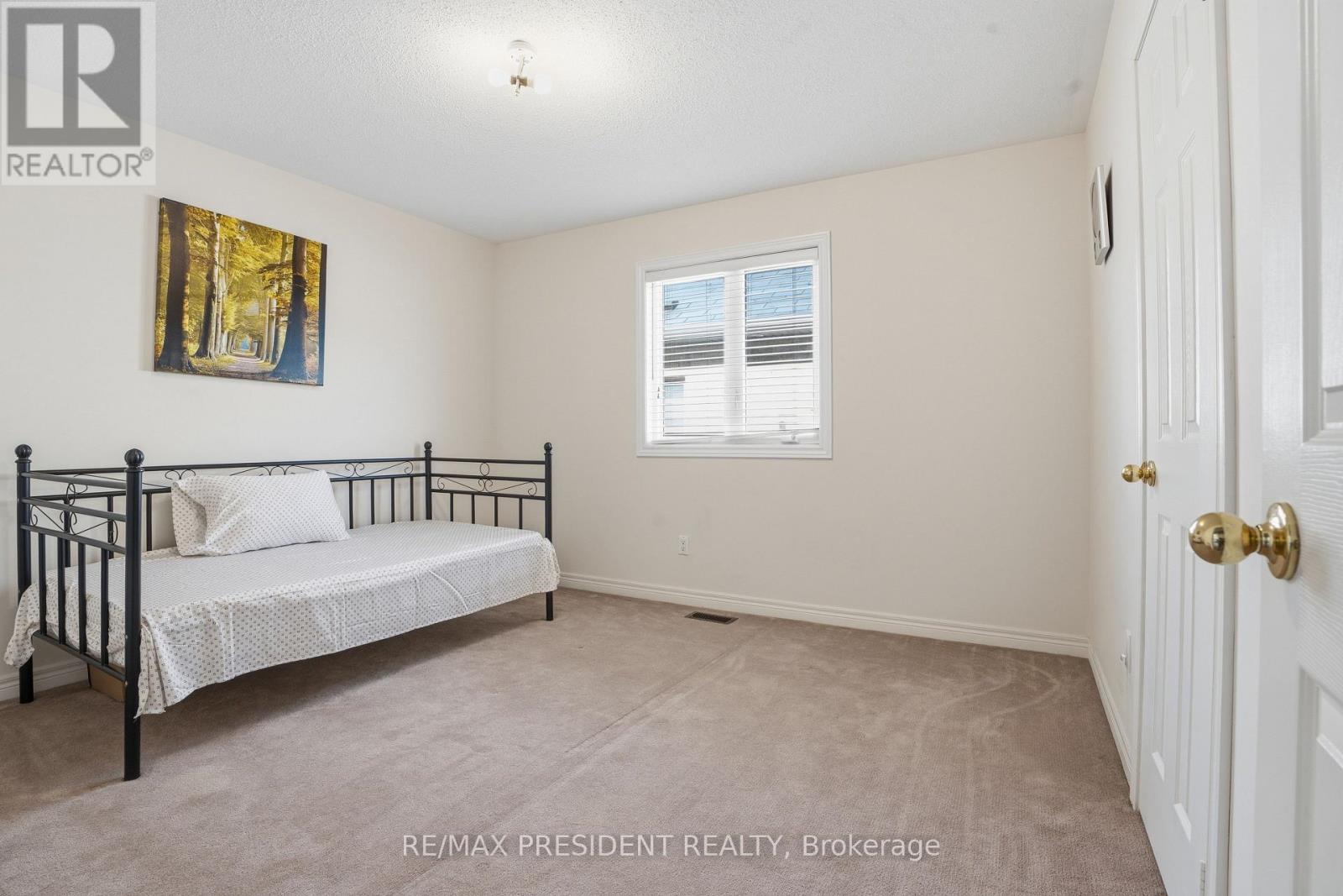 17 MCCARTNEY STREET - 21