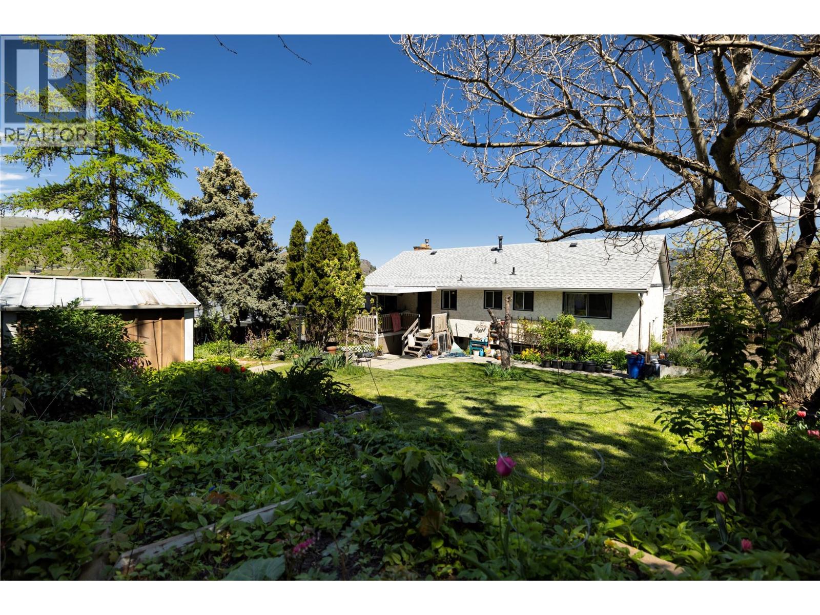 3928 15 Crescent, Vernon