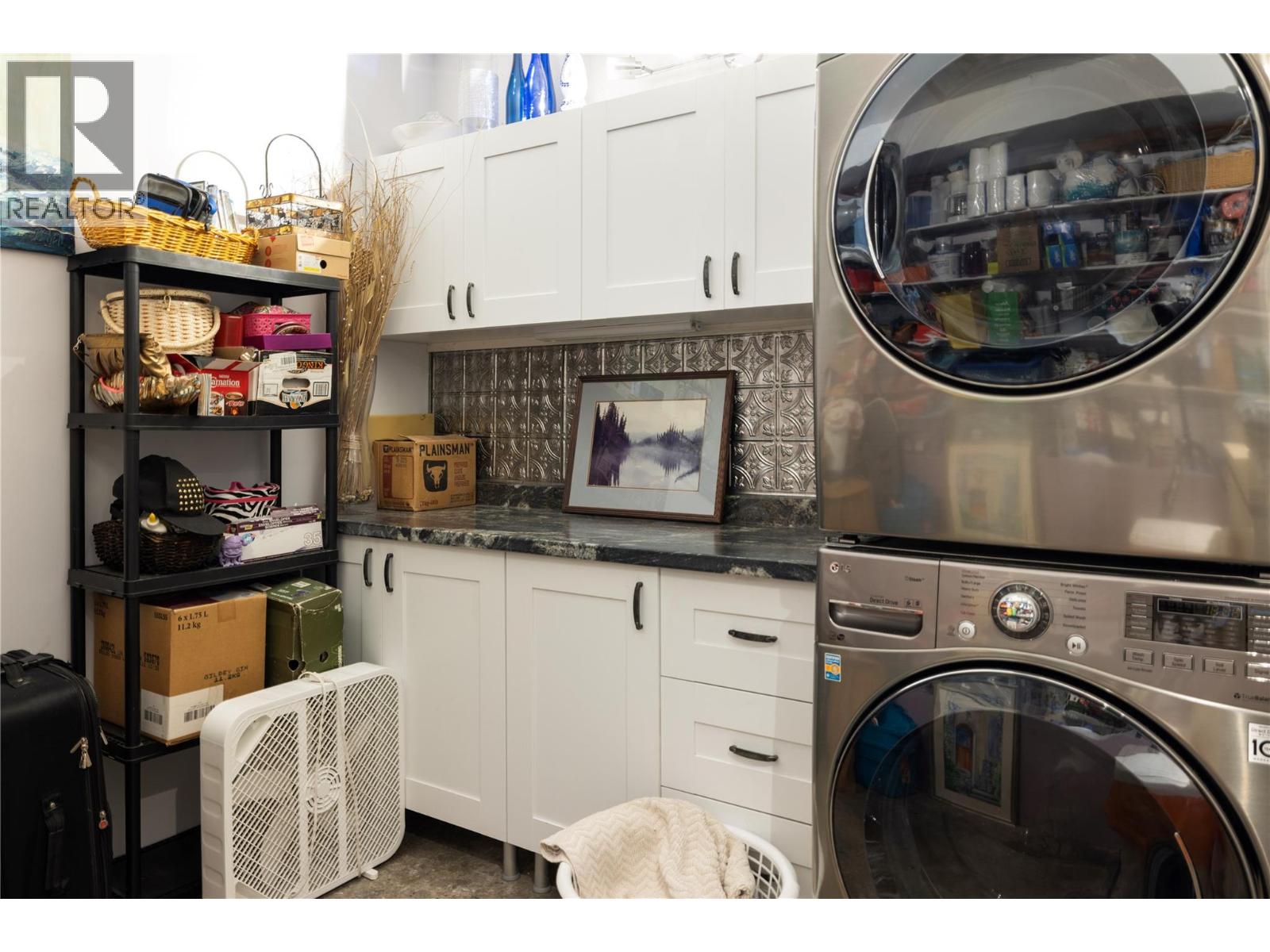 3928 15 Crescent, Vernon