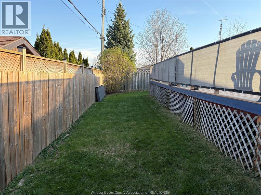 22 ROGER STREET — photo 32