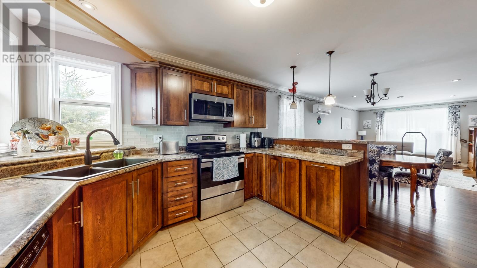 186 ANCHORAGE ROAD - 10