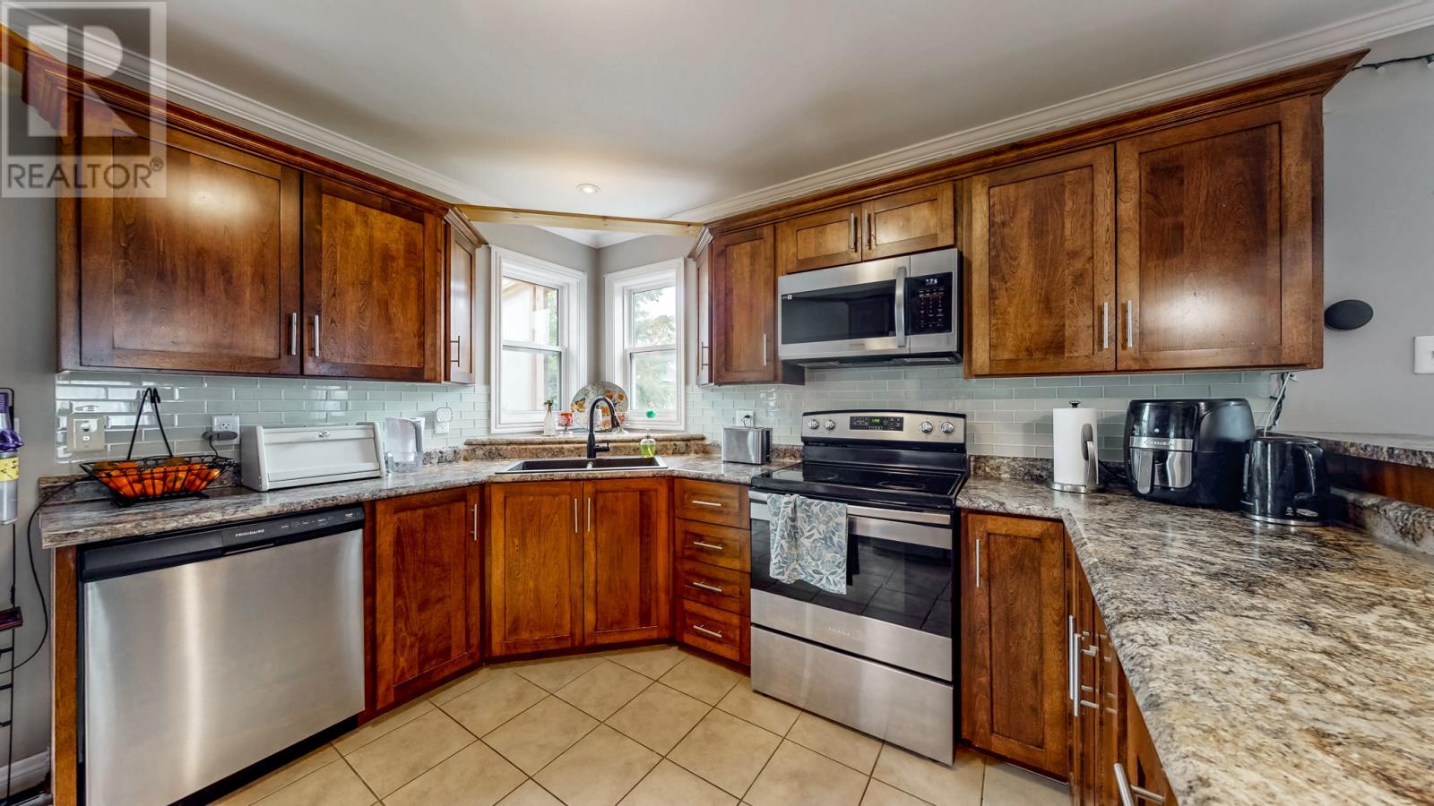 186 ANCHORAGE ROAD - 11