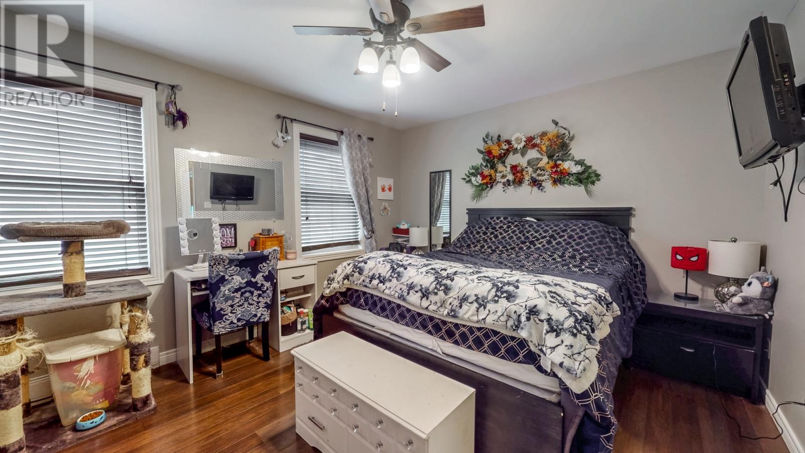 186 ANCHORAGE ROAD - 19