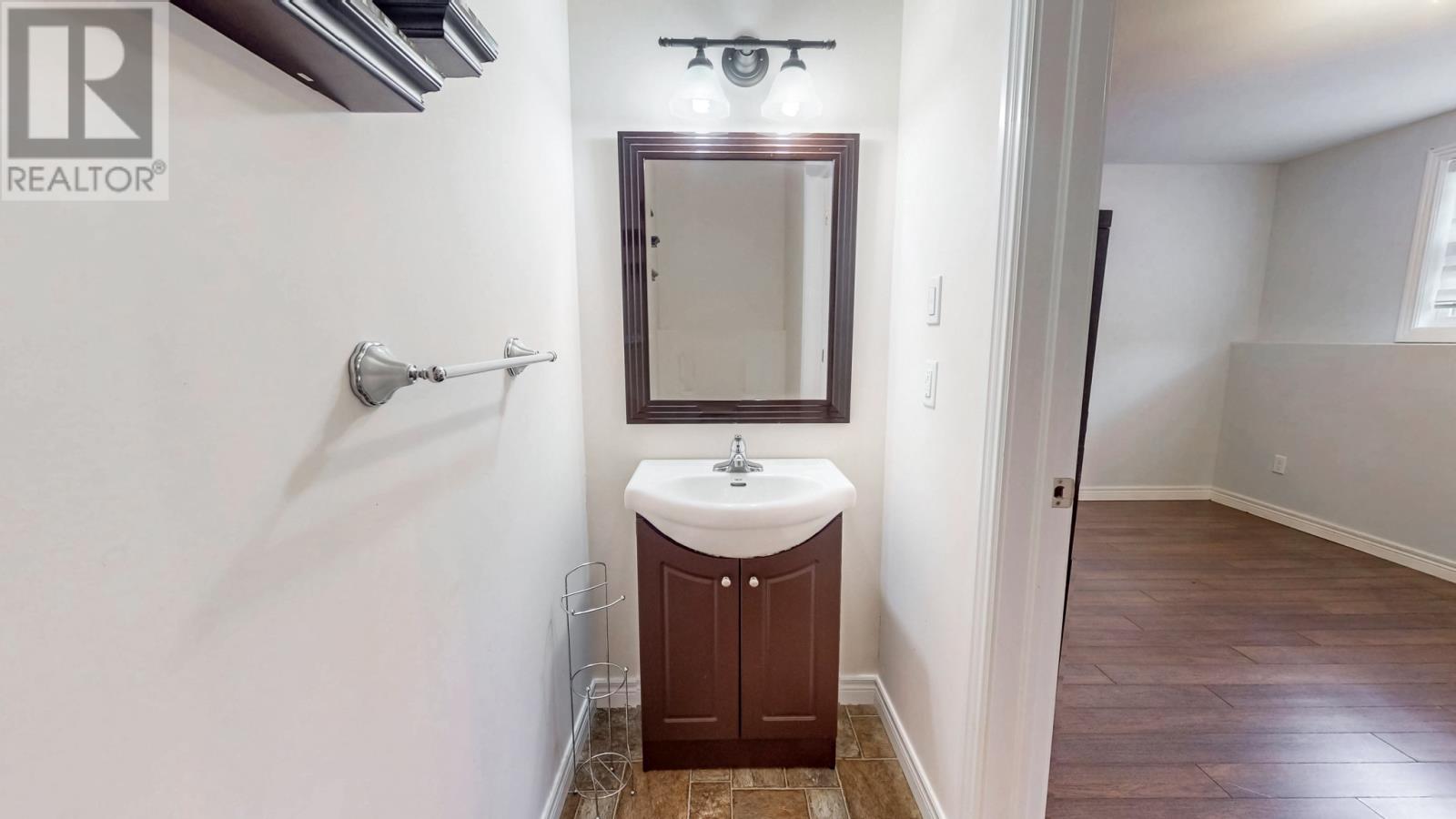 186 ANCHORAGE ROAD - 24