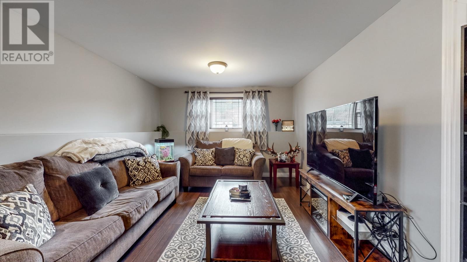 186 ANCHORAGE ROAD - 25