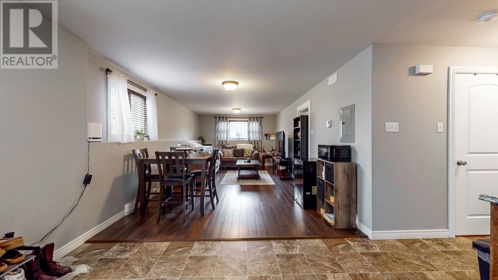 186 ANCHORAGE ROAD - 27