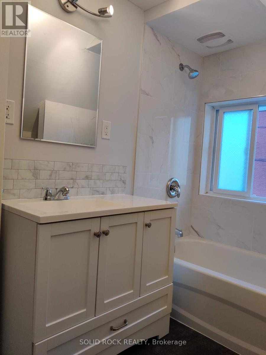 201 CLOTHIER ST STREET E - 17
