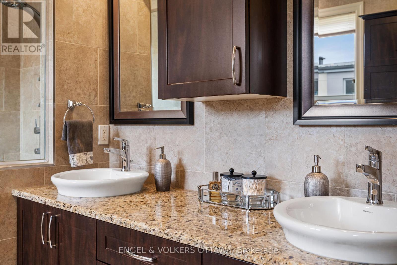 6652 PEBBLE TRAIL WAY - 21