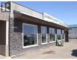 100 1st Avenue, Leader, SK S0N1H0 Photo 27