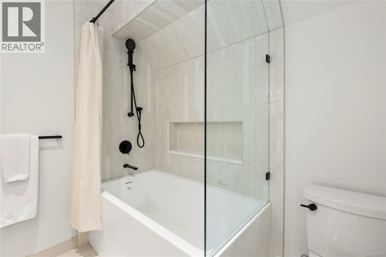 7131 Peterson Rd - 26