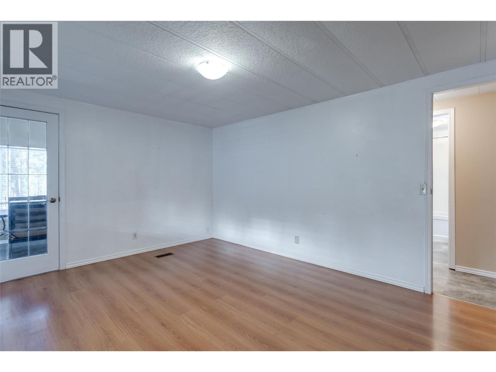 #51 3535 McCulloch Road Unit# 51 - 12