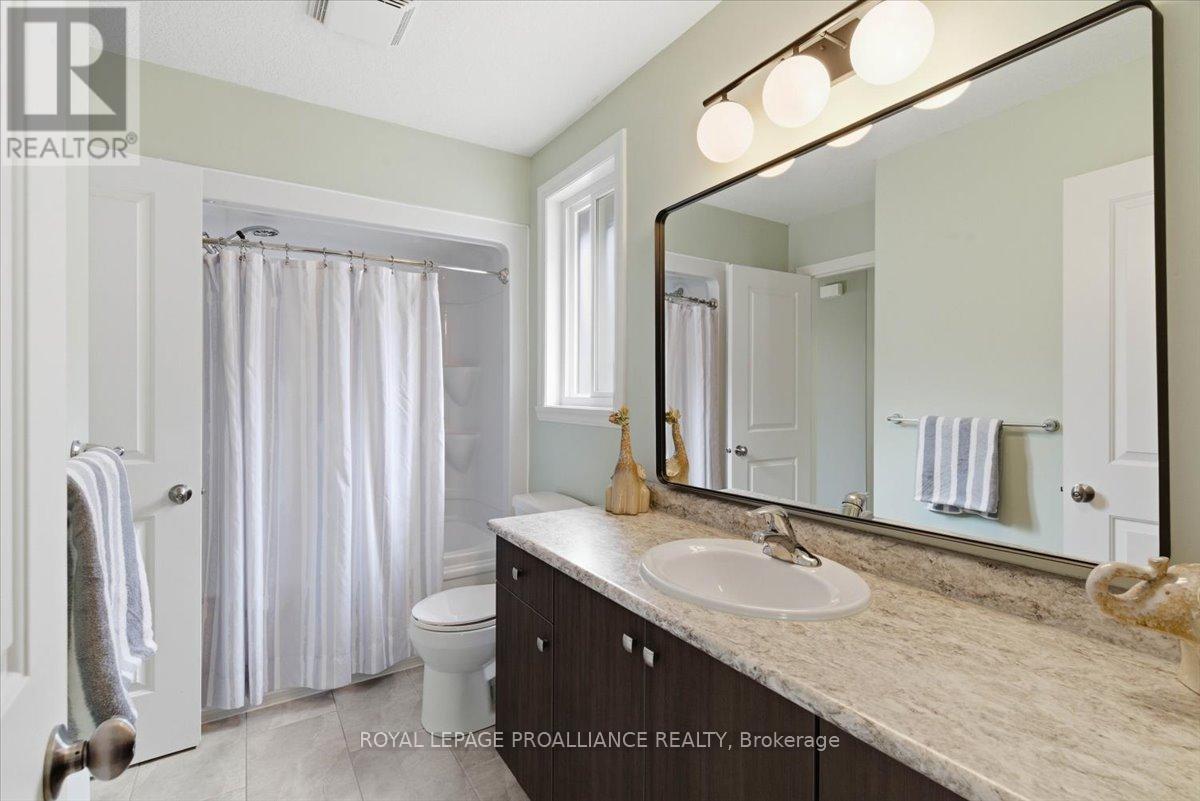 68 CORTLAND CRESCENT - 22