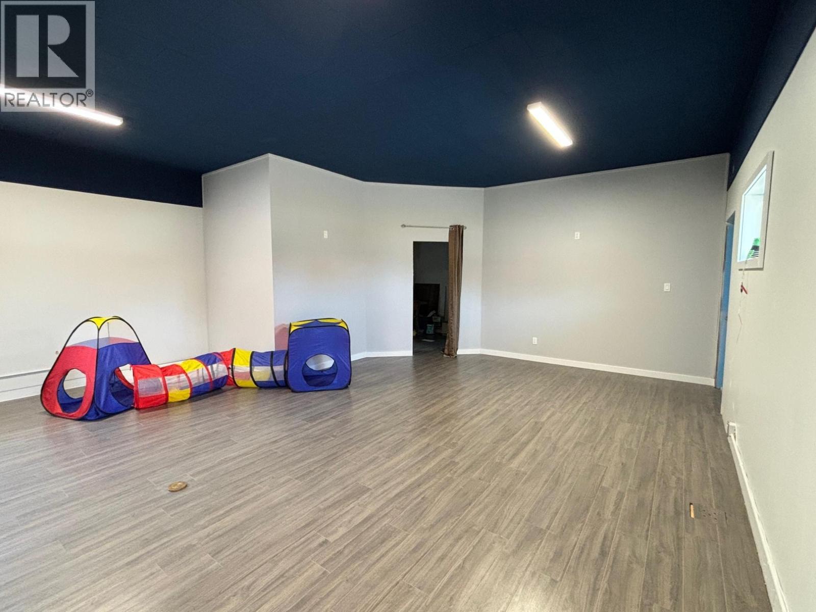 375 Copper Avenue S, Greenwood