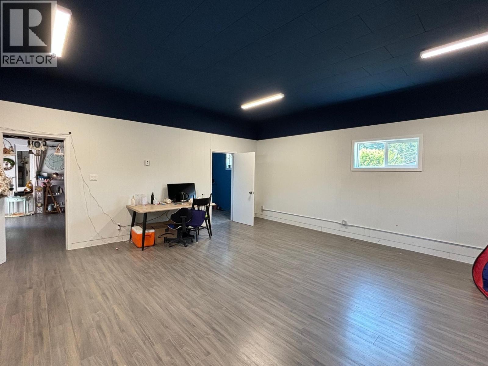 375 Copper Avenue S, Greenwood