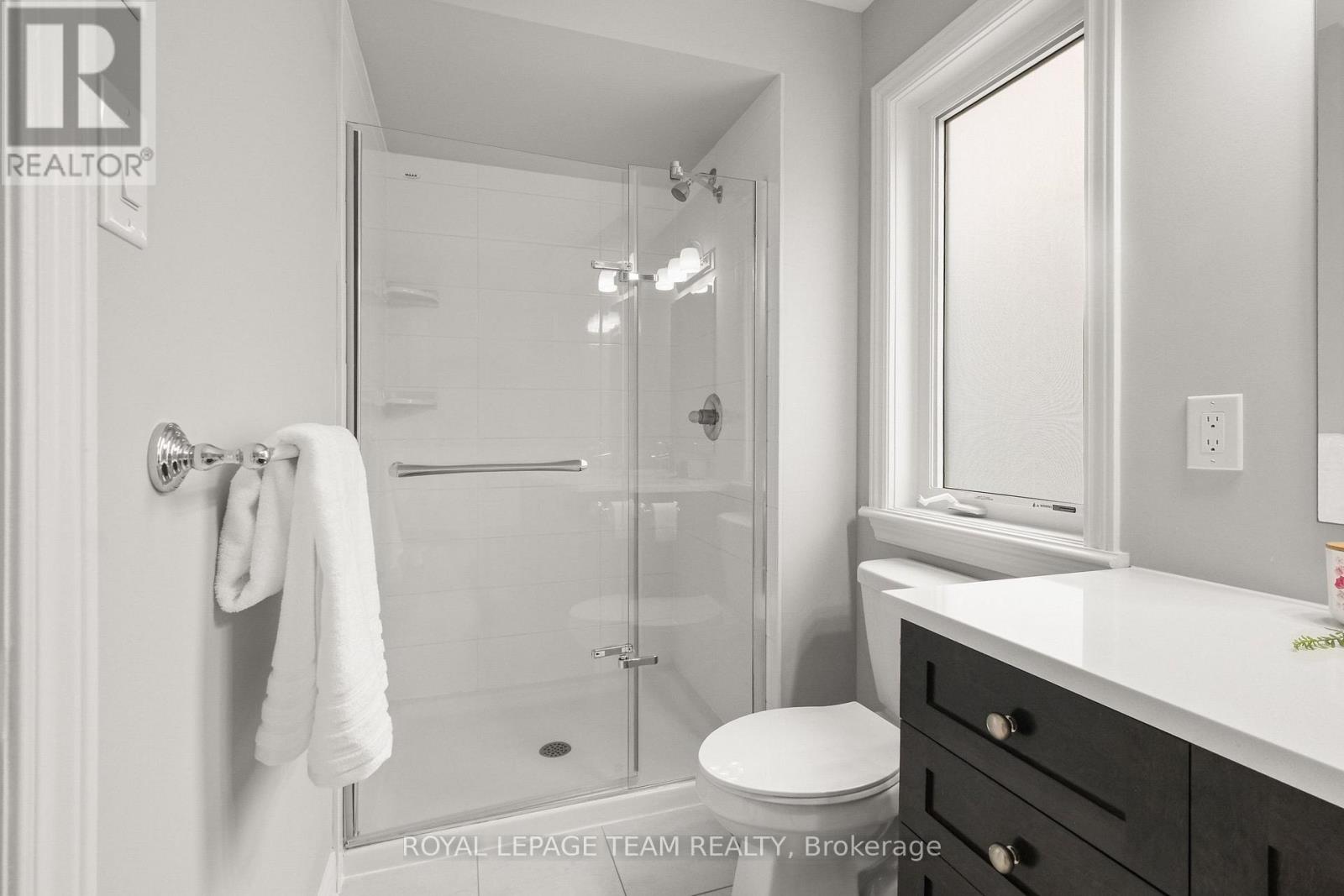 534 STARGAZER CRESCENT - 37