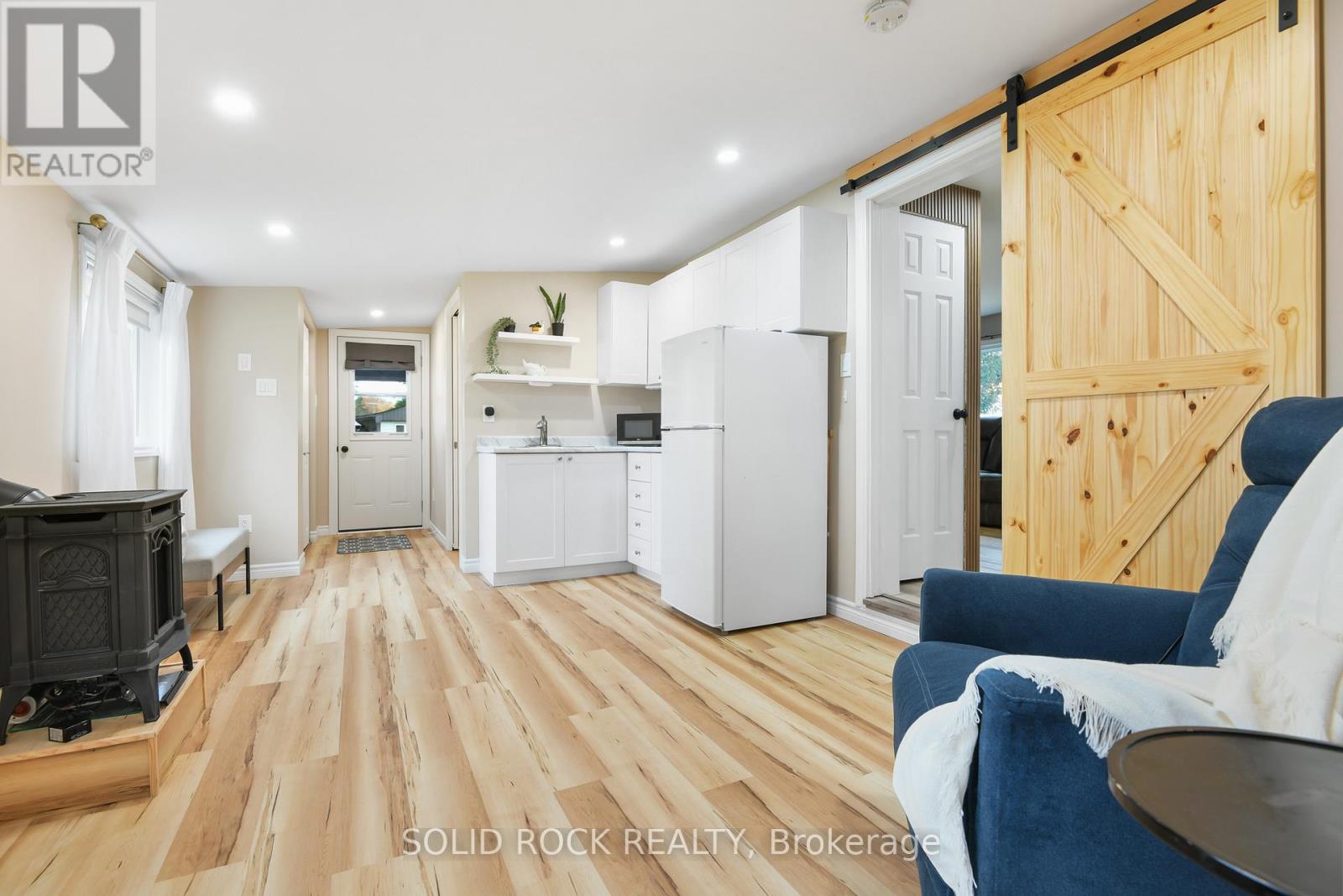 26 EVERGREEN LANE — photo 21