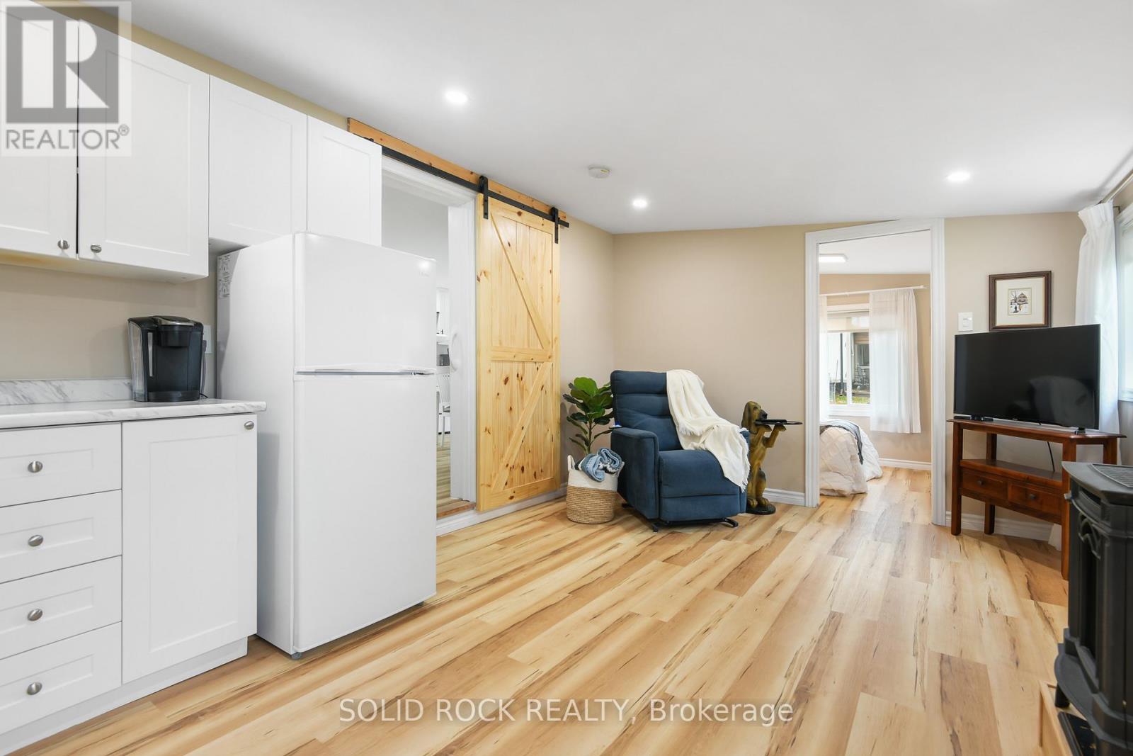 26 EVERGREEN LANE — photo 22