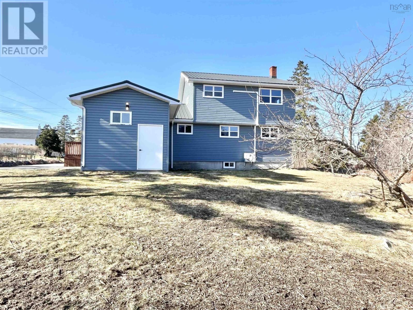 89 Stoney Island Road — photo 48
