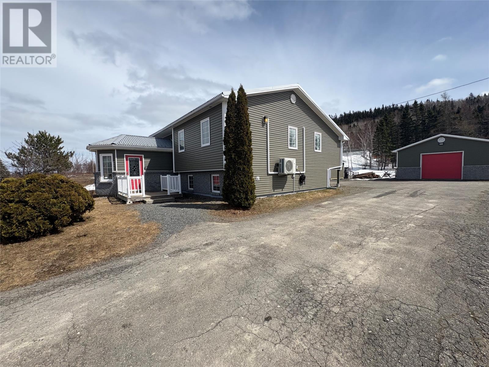 19 Gillingham Avenue - 11