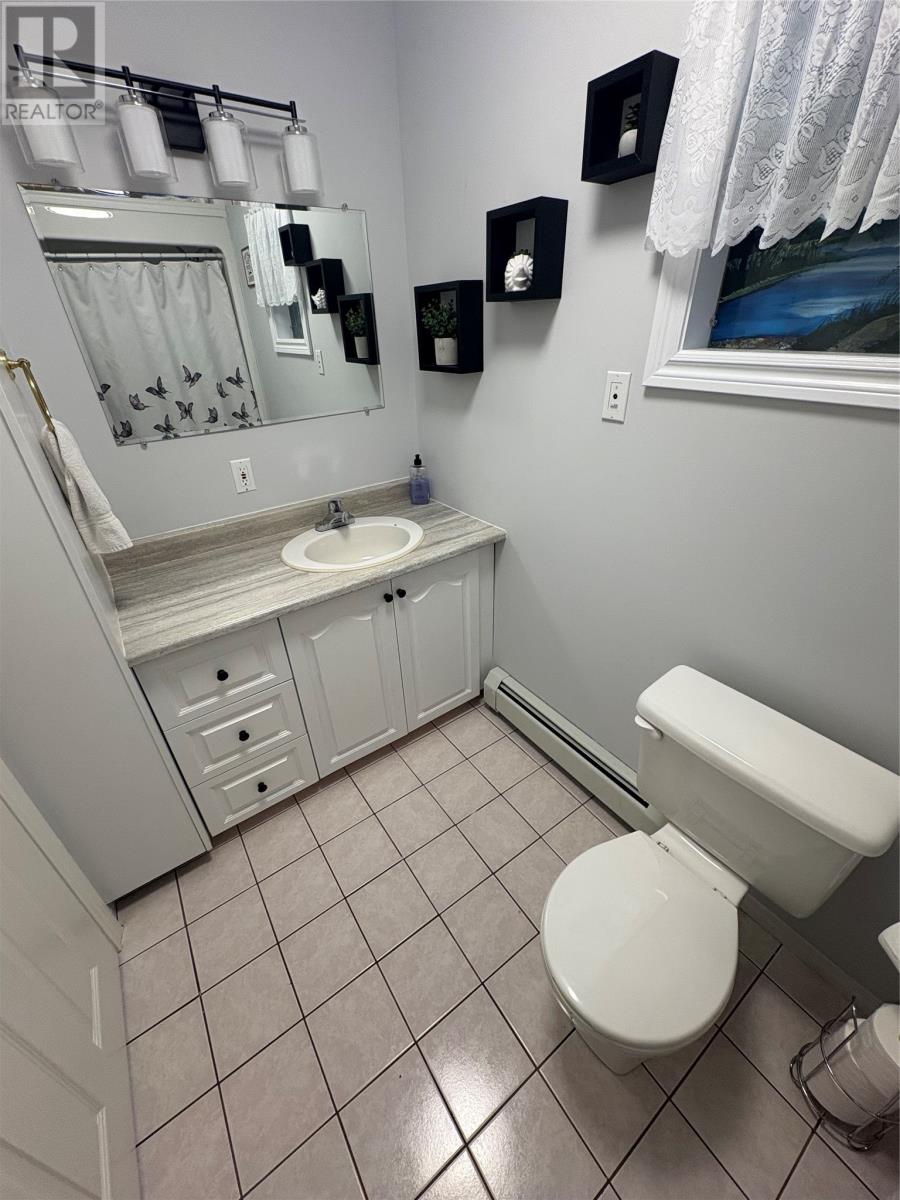 19 Gillingham Avenue - 33