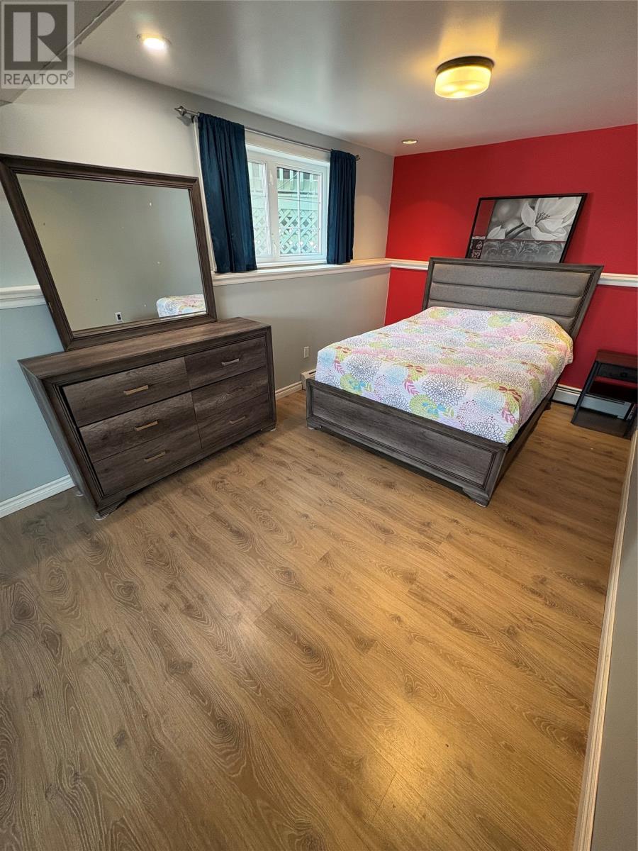 19 Gillingham Avenue - 44