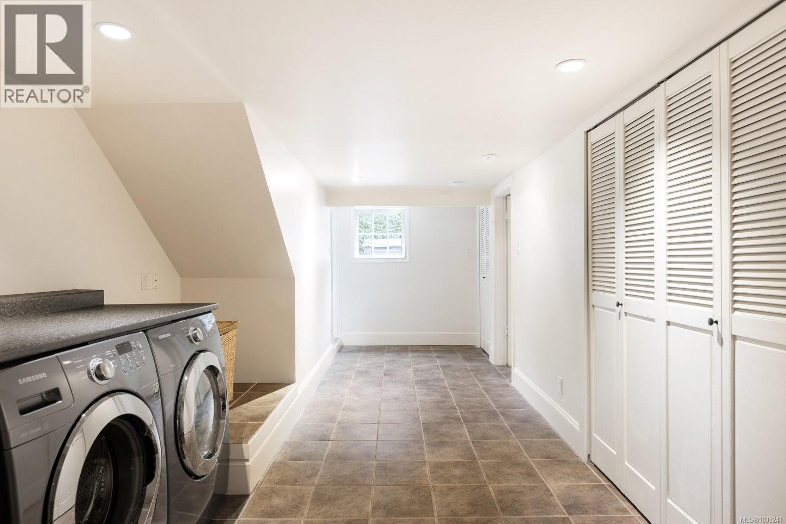 535 Falkland Rd - 26