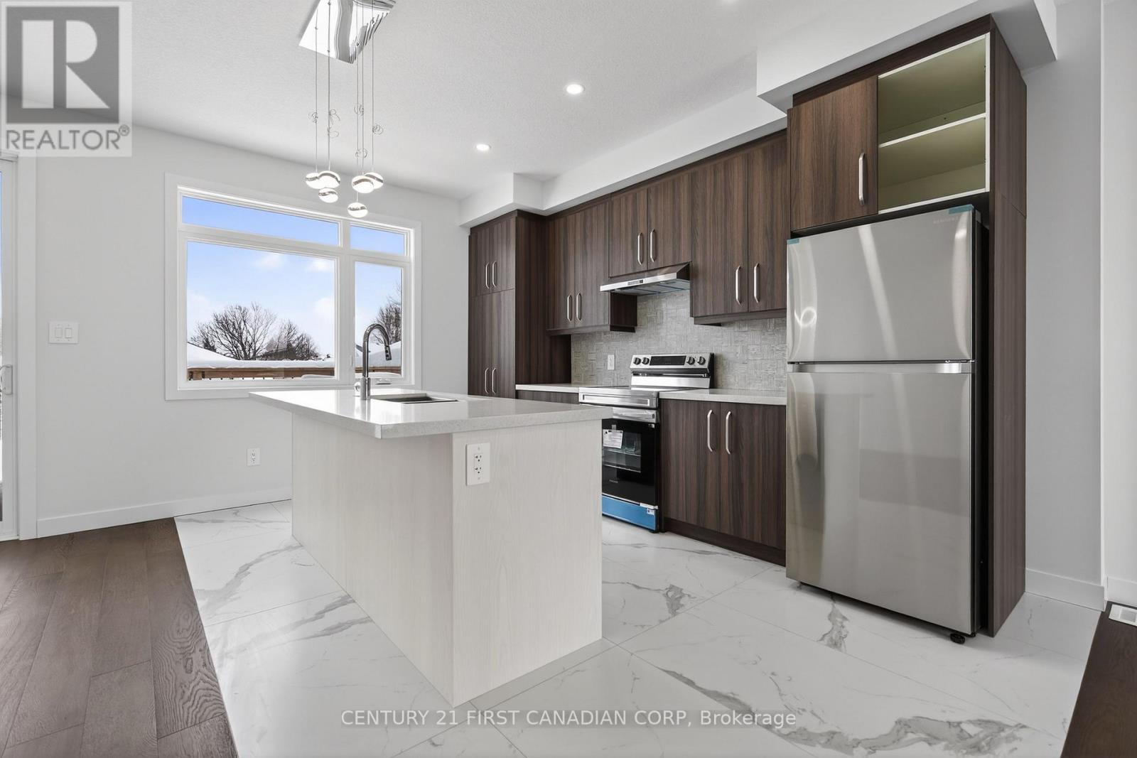 #16 349 SOUTHDALE ROAD E - 13