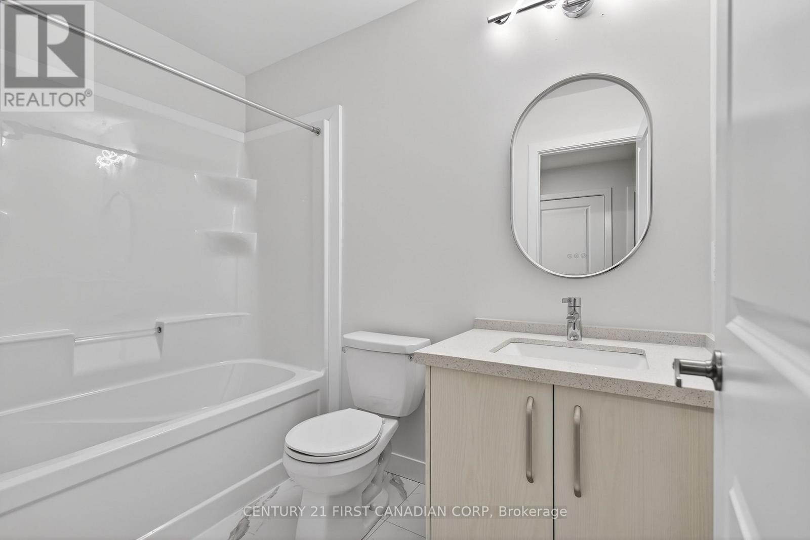 #16 349 SOUTHDALE ROAD E - 36
