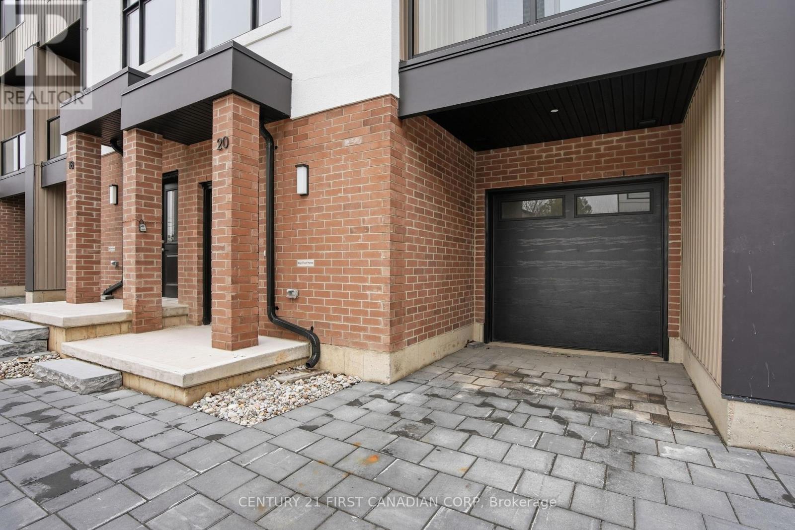 #16 349 SOUTHDALE ROAD E - 4