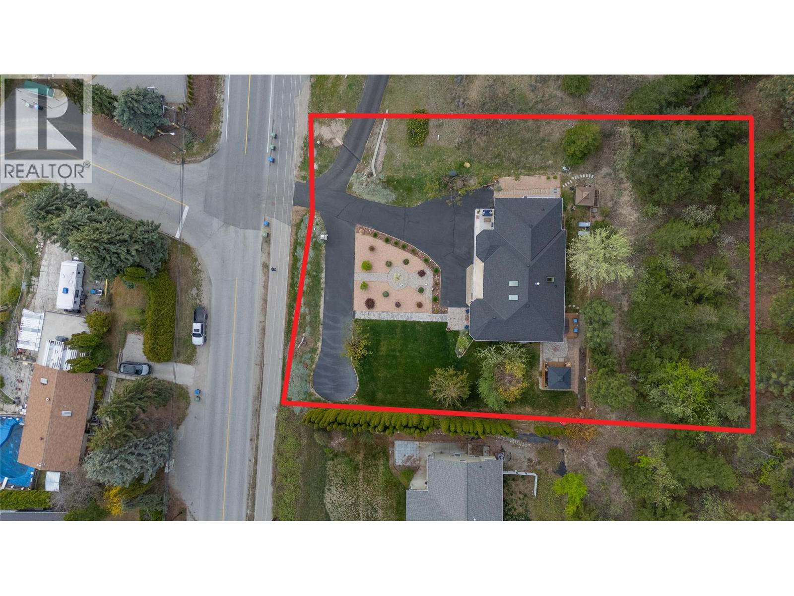 10804 GIANTS HEAD Road, Summerland