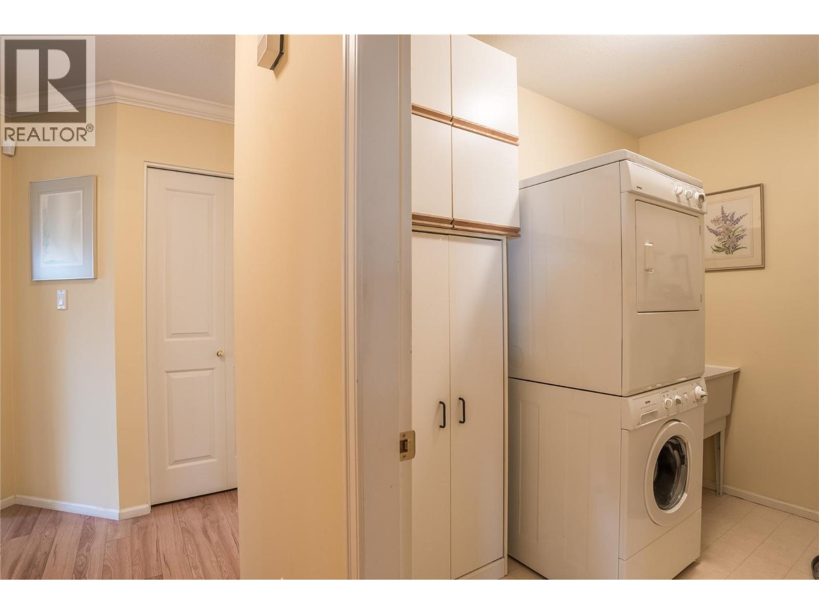 8907 Pineo Court Unit# 20, Summerland