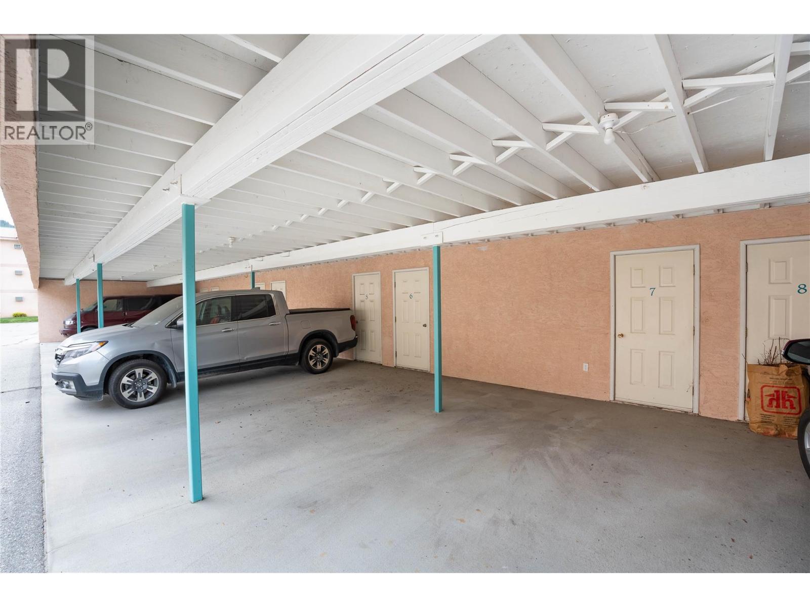 8907 Pineo Court Unit# 20, Summerland