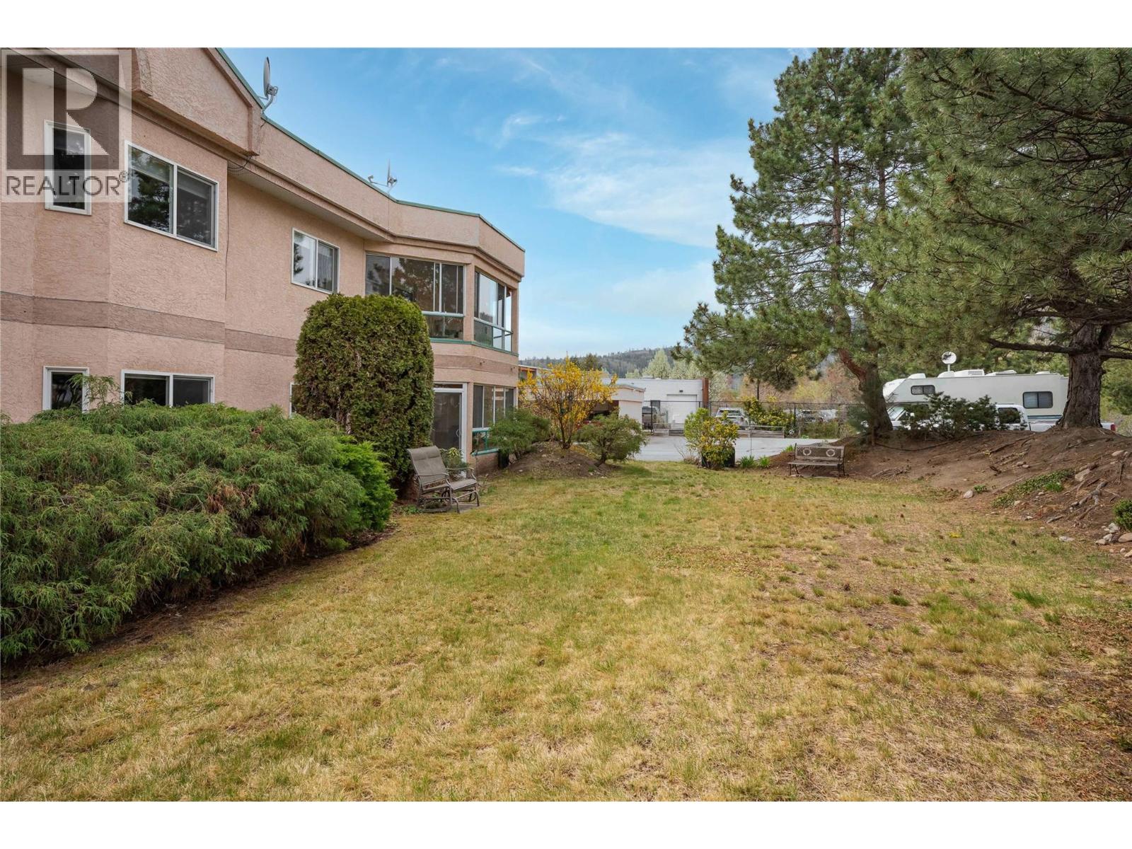 8907 Pineo Court Unit# 20, Summerland