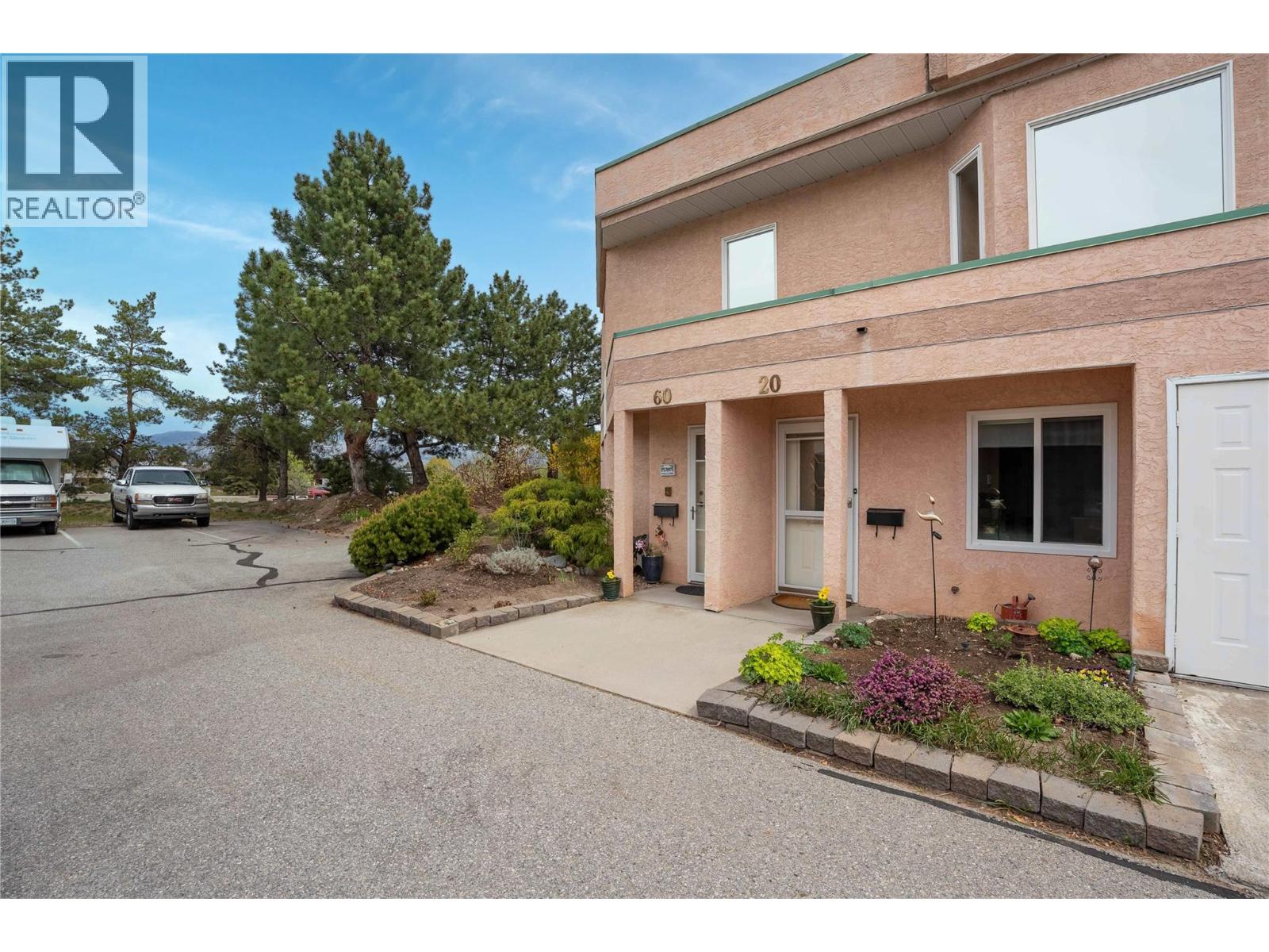 8907 Pineo Court Unit# 20, Summerland