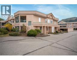 20 8907 Pineo Court, Summerland