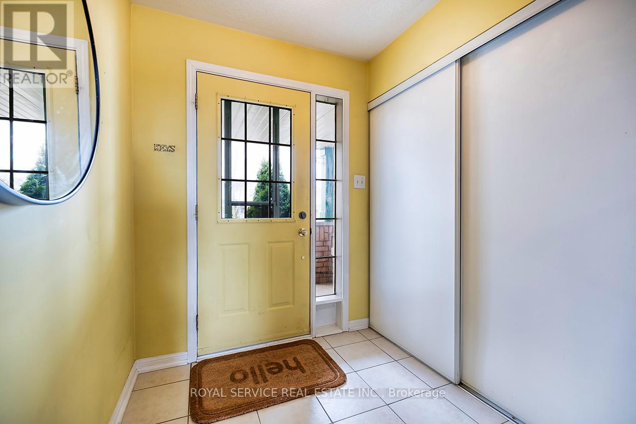 169 SCOTTSDALE DRIVE — photo 3