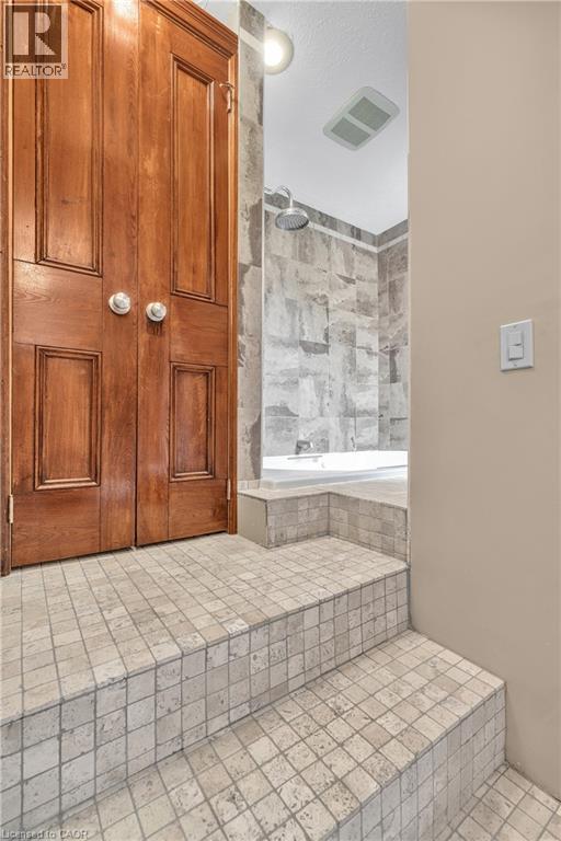 Upper Residential Unit