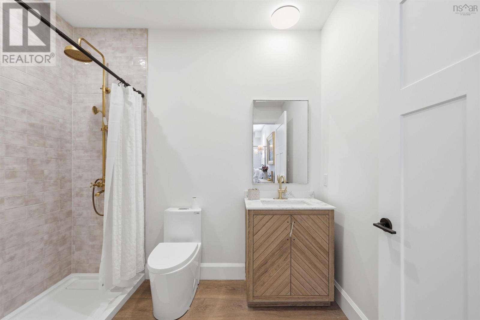 Property 27 of 44 of 225 510 Heritage Way