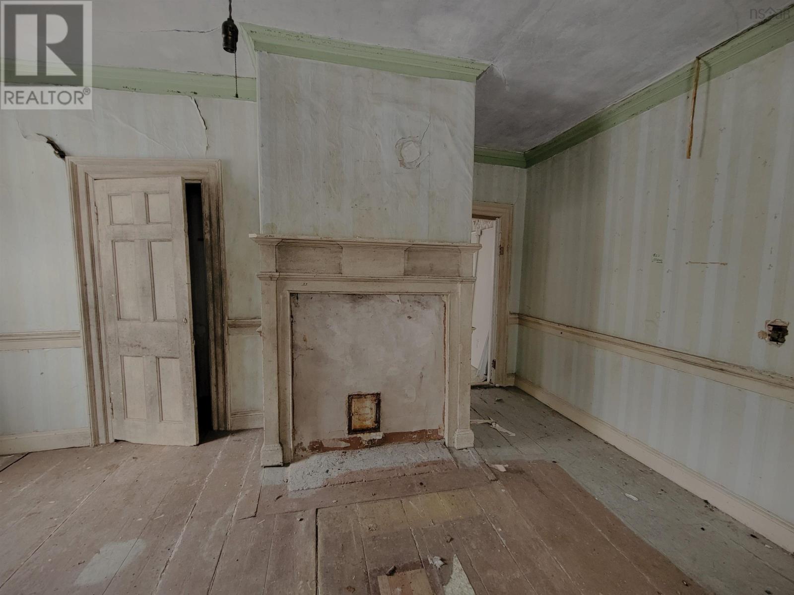 Property 23 of 49 of 155 Pelham Street