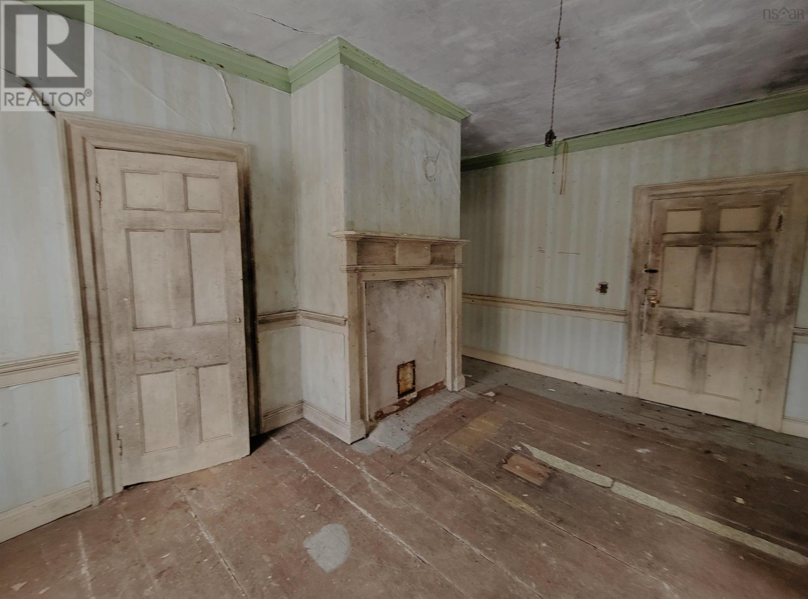 Property 24 of 49 of 155 Pelham Street